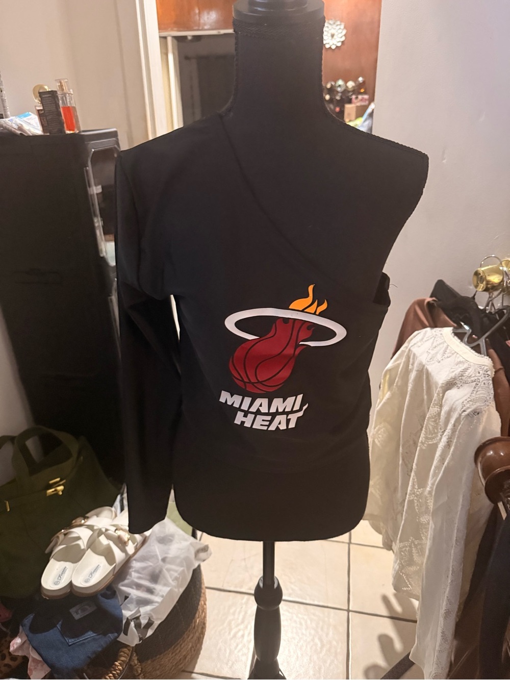 SHEIN Black One-Shoulder Miami Heat Graphic Top with Red & Yellow Logo